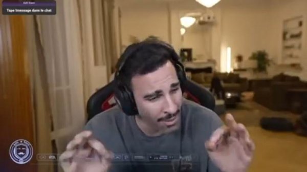 广州米牛 直播爆粗拉米：去**的亚马尔，看不惯C罗与他握手时他的态度